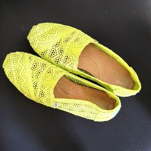 Neon Crochet Toms, W 9.5